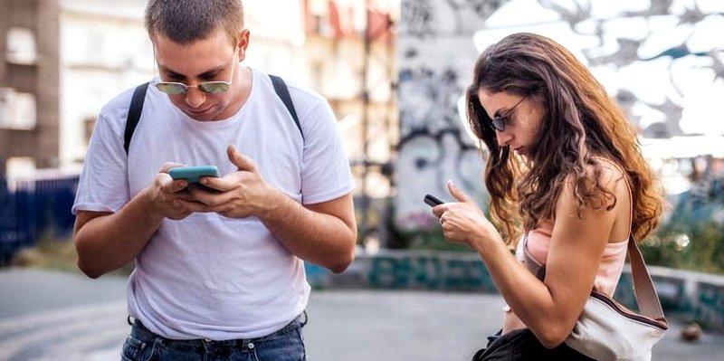 Czy można być niewidocznym na Tinderze?