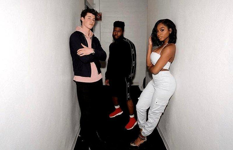 Czy zadaje ci wiele pytań? Zainteresowanie poznaniem ciebie