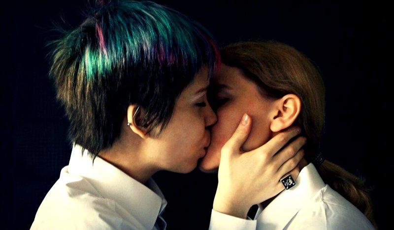 Dlaczego pierwszy pocałunek jest tak ważnym momentem?