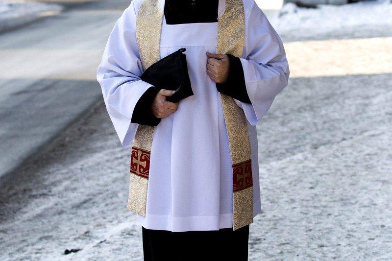 Dlaczego zapada niezręczna cisza
